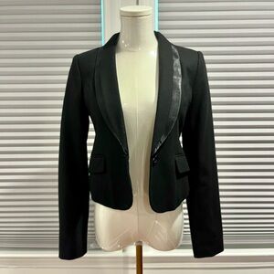 Wool blend cropped blazer